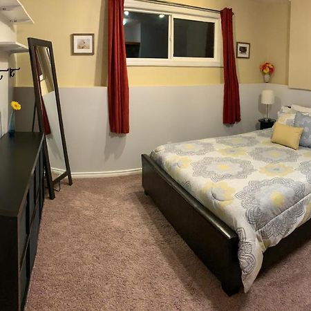 Newly Renovated Basement Suite! Lethbridge Zewnętrze zdjęcie
