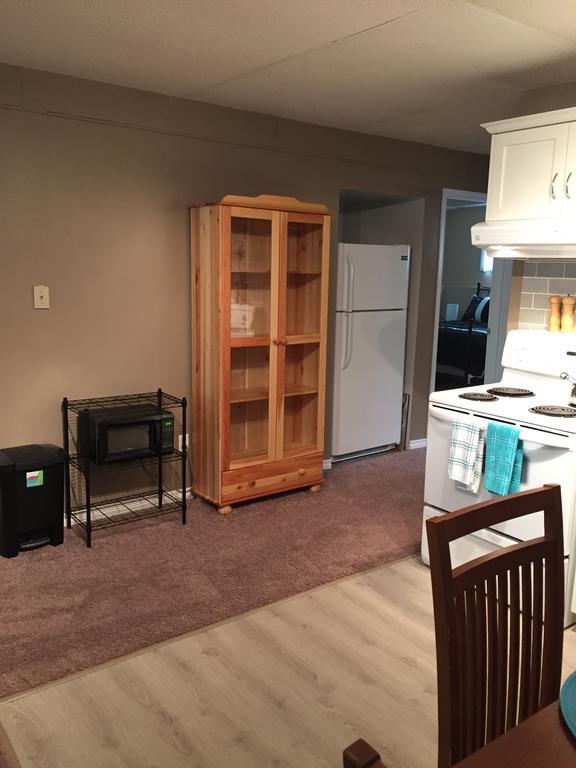 Newly Renovated Basement Suite! Lethbridge Zewnętrze zdjęcie