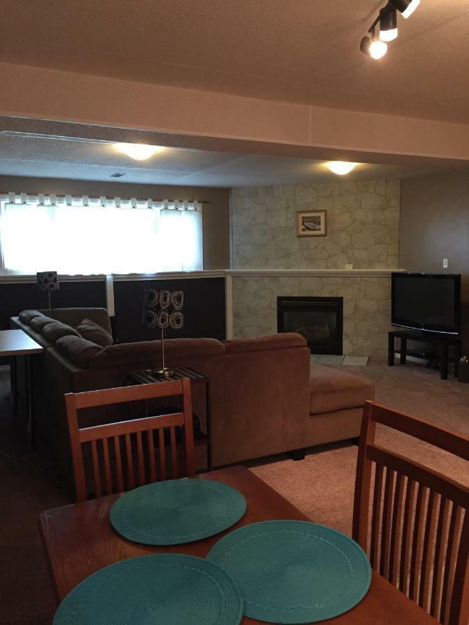Newly Renovated Basement Suite! Lethbridge Zewnętrze zdjęcie